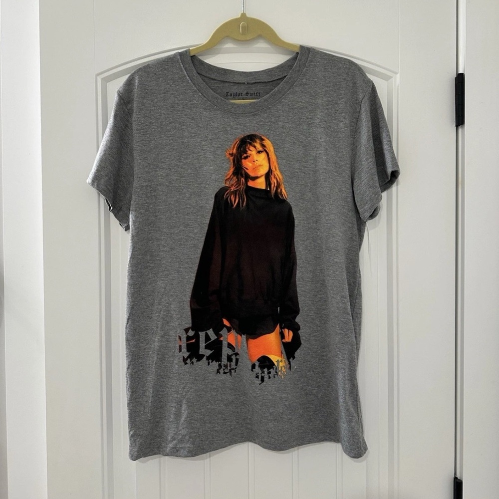 NWT Taylor Swift Reputation Gray Promo Short Sleeve Graphic T Shirt Sz XL